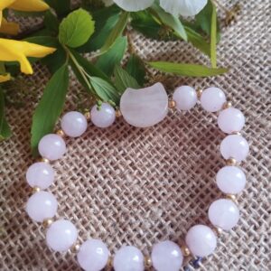 ✨🐱 Pulsera de Cuarzo Rosa con Gato y Detalles Dorados 💖✨