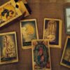 Tarot Rider Waite Dorado 12x7cm – Elegancia y Autenticidad en Cada Lectura