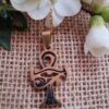 ✨ Cruz Egipcia con Ojo de Horus (Udyat) – Amuleto de Poder y Protección Ancestral ✨