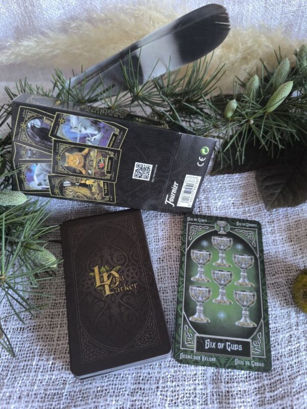 Tarot Familiars – 78 Cartas de Magia, Animales Guía y Conexión Espiritual