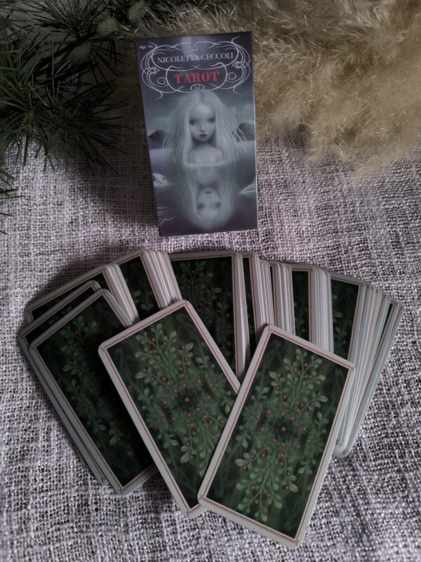 Tarot Nicoletta Ceccoli Pocket – 78 Cartas de Fantasía y Autoconocimiento