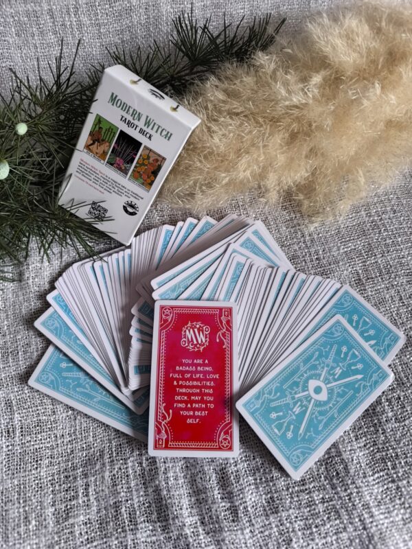 Tarot Modern Witch – 78 Cartas de Magia Contemporánea