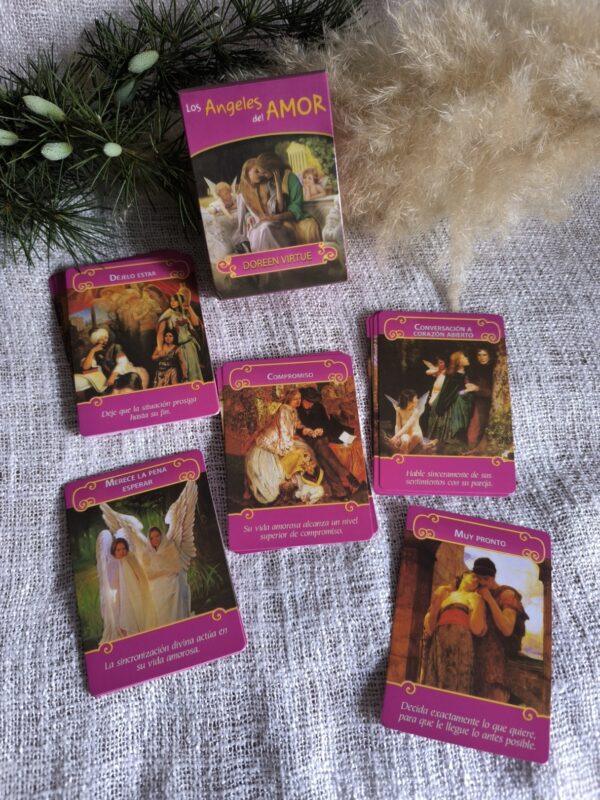 Oráculo Los Ángeles del Amor – 44 Cartas de Guía y Sanación Emocional