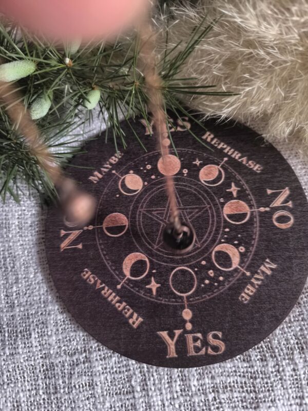 Péndulo de Metal Vintage con Forma Cónica – Precisión, Equilibrio y Energía Pura