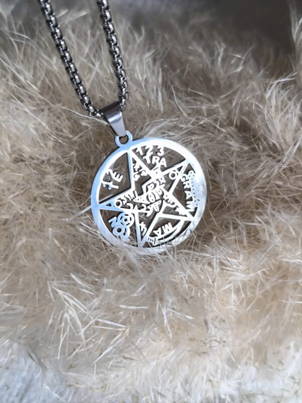 IMG_20251106_155454 Collar Tetragramatón – Amuleto de Protección