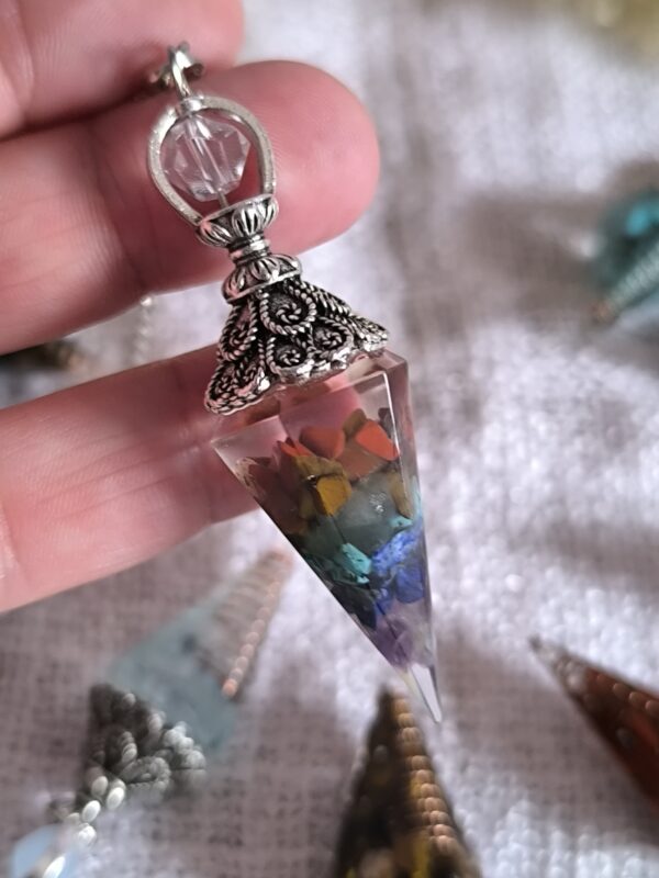 Péndulo de Orgonita de Mineral y Cobre – Energía Equilibrante y Conexión Espiritual