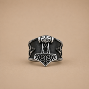 Anillo Mjölnir – El martillo de Thor convertido en símbolo de fuerza y protección