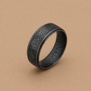 Anillo Vikingo Valknut en Acero Inoxidable – Alianza con Runas Nórdicas
