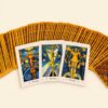 The Great Thoth Tarot – cartas en abanico Cartas The Great Thoth Tarot de Aleister Crowley abiertas en abanico mostrando ilustraciones esotéricas
