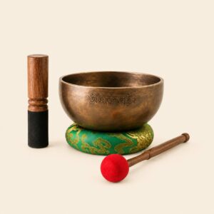 Cuenco tibetano Full Moon de 21 cm con el mantra OM MANI PADME HUM